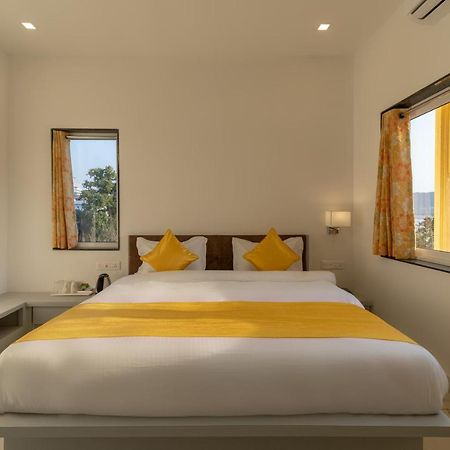 Haveli Jai Durga Udaipur Lake Facing With Swimming Pool المظهر الخارجي الصورة