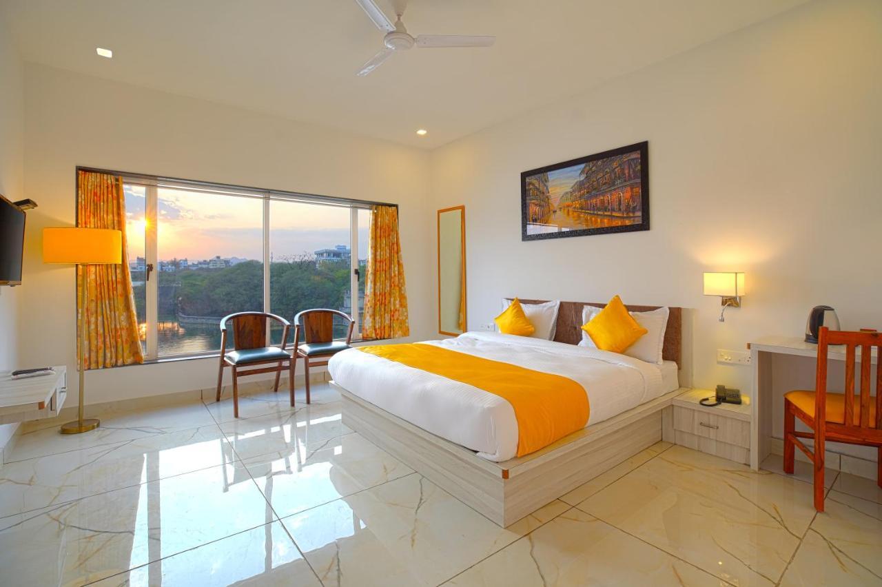 Haveli Jai Durga Udaipur Lake Facing With Swimming Pool المظهر الخارجي الصورة