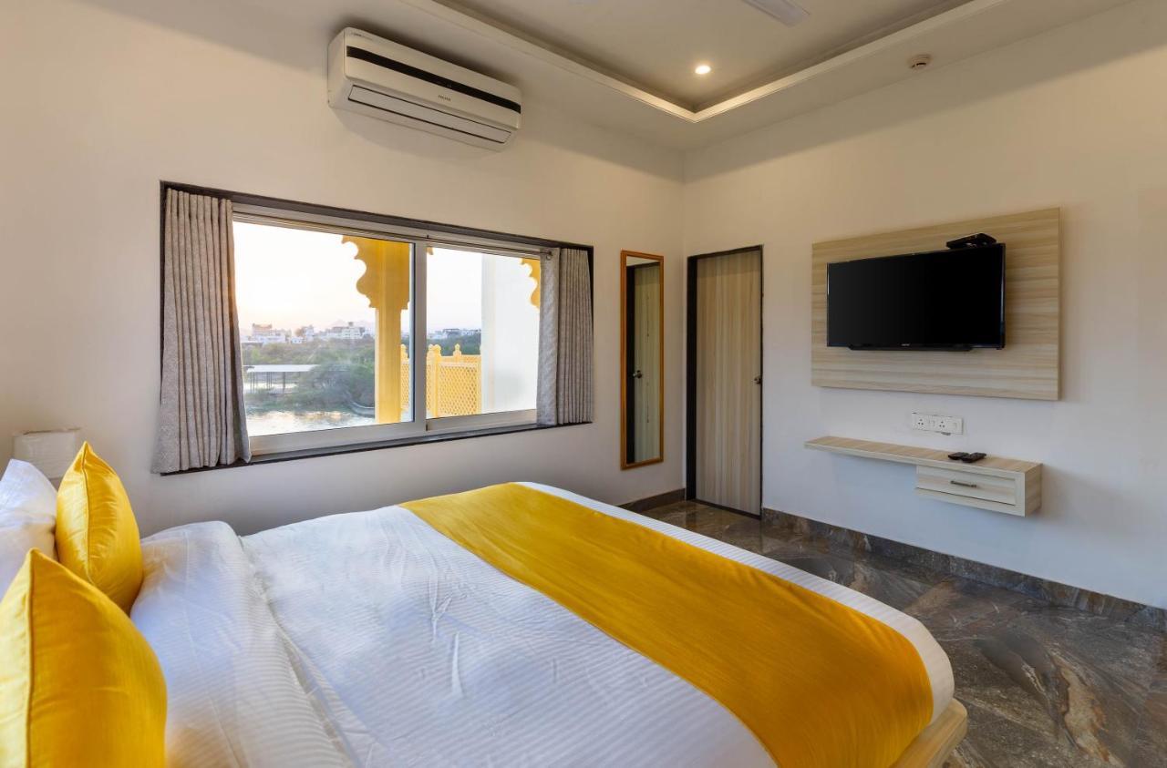 Haveli Jai Durga Udaipur Lake Facing With Swimming Pool المظهر الخارجي الصورة