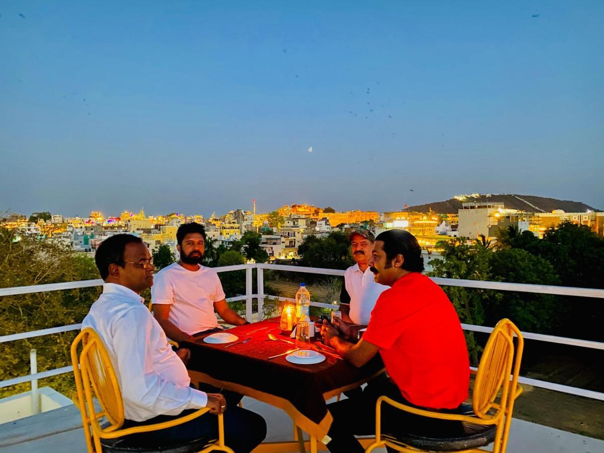 Haveli Jai Durga Udaipur Lake Facing With Swimming Pool المظهر الخارجي الصورة